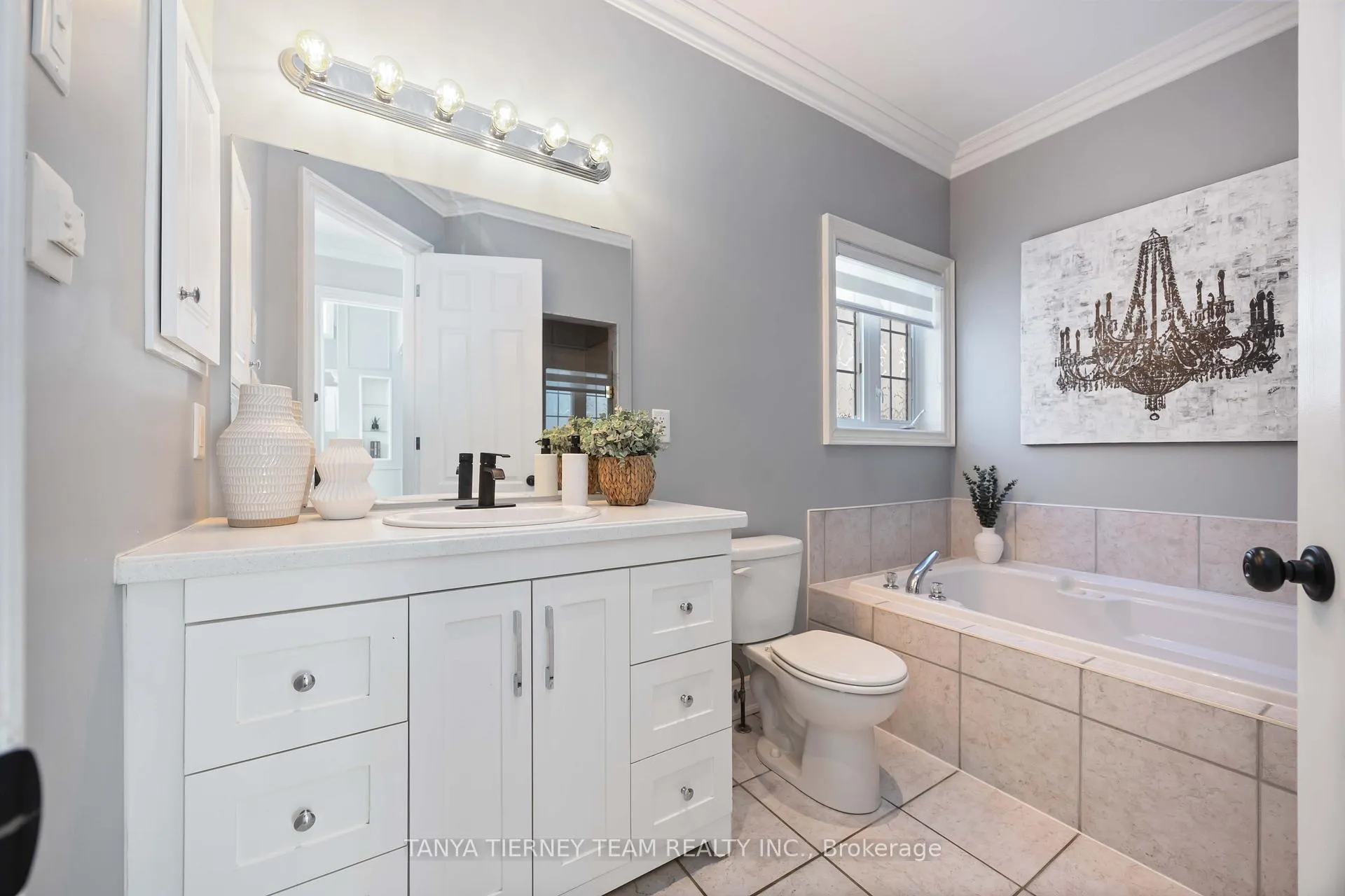 Photo 29 of 41 Apsley Crescent, Whitby, Brooklin — HOMEH