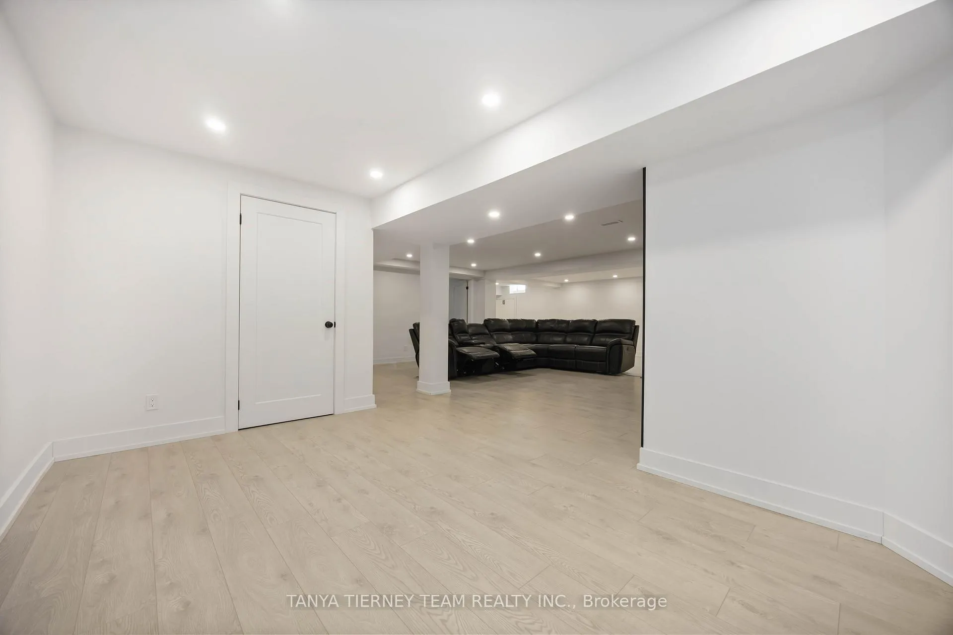 Photo 41 of 41 Apsley Crescent, Whitby, Brooklin — HOMEH