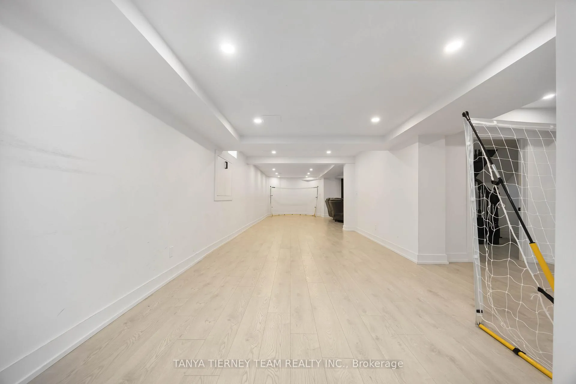 Photo 42 of 41 Apsley Crescent, Whitby, Brooklin — HOMEH