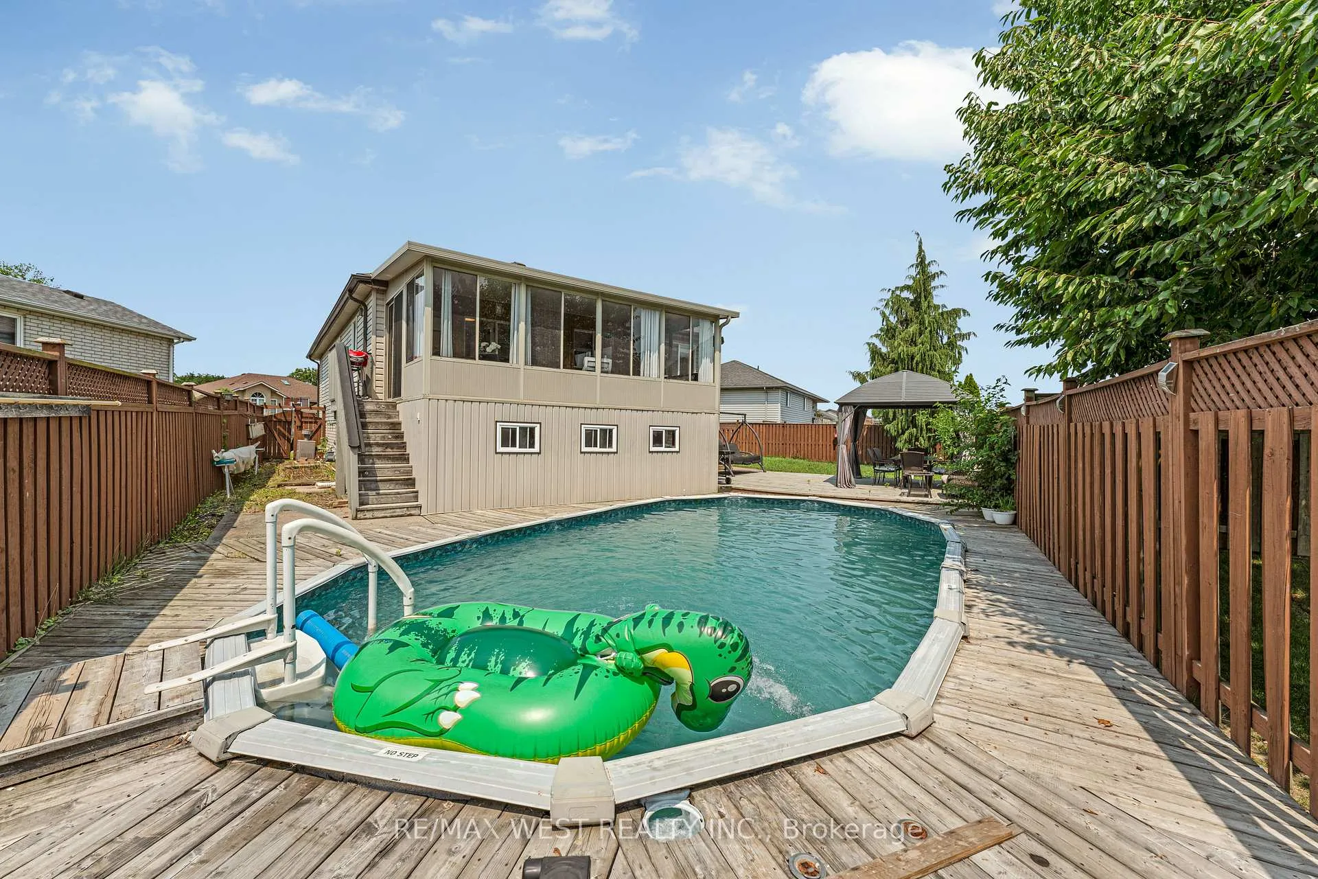 Photo 12 of 11143 Ancona Crescent, Windsor — HOMEH