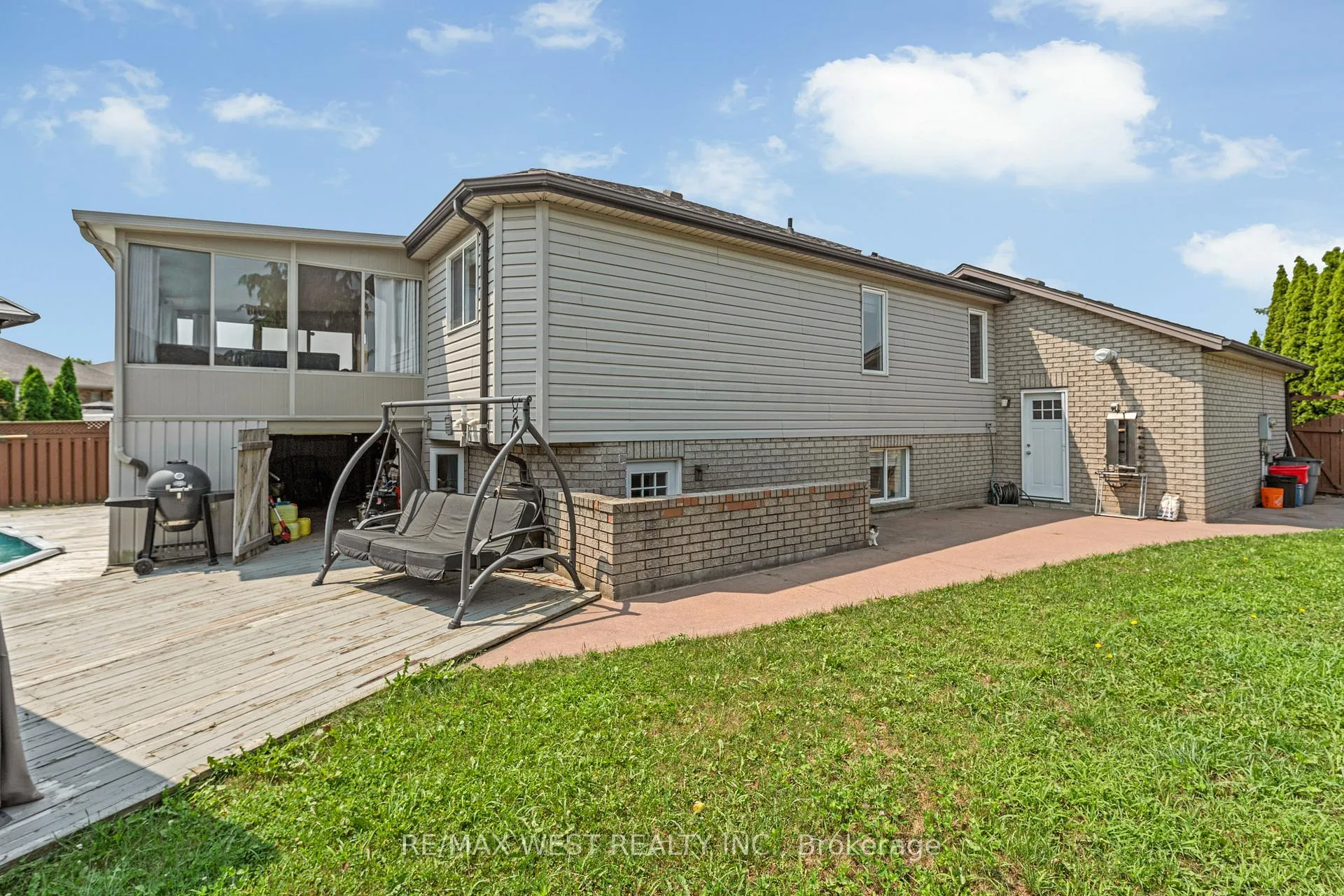 Photo 13 of 11143 Ancona Crescent, Windsor — HOMEH