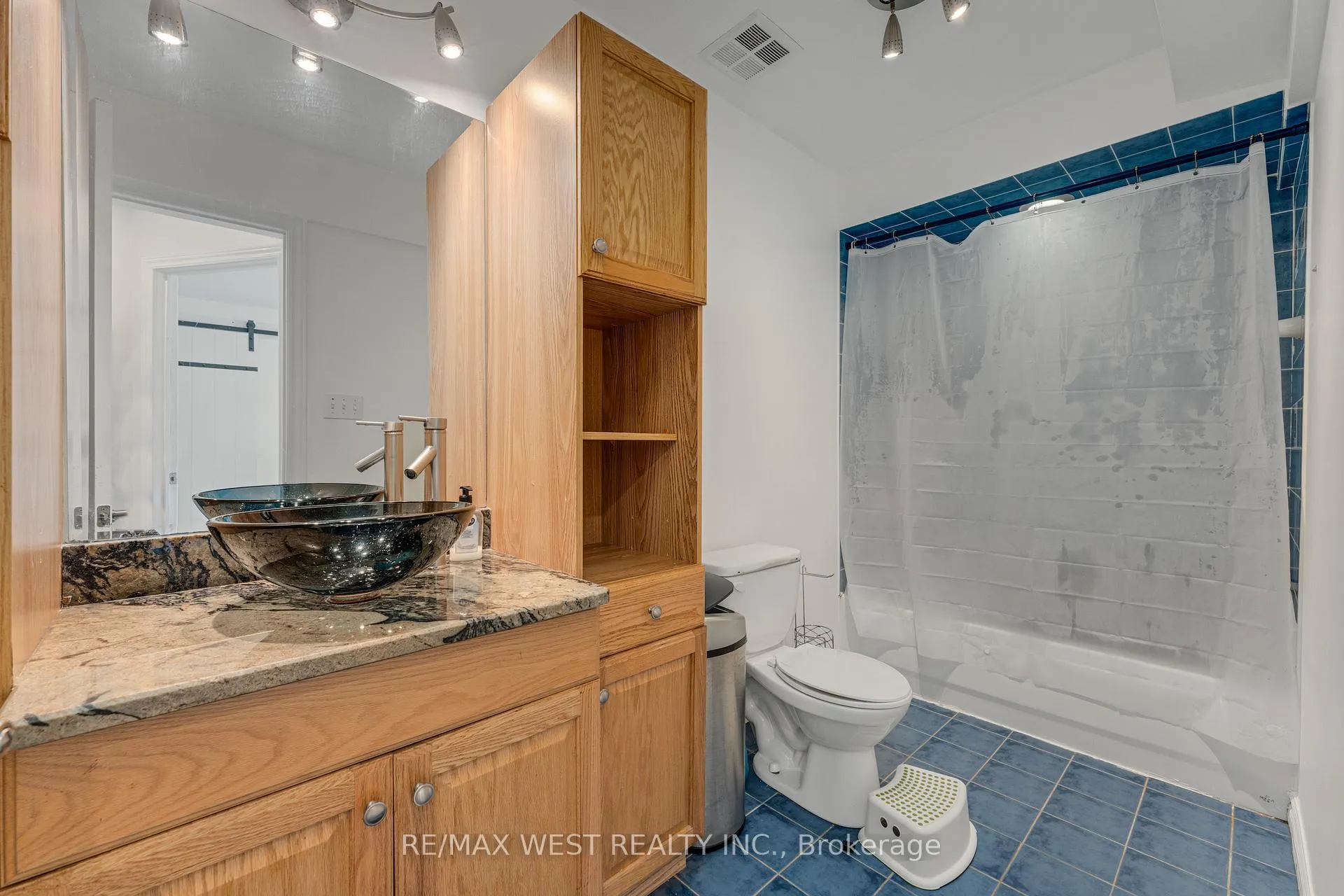 Photo 39 of 11143 Ancona Crescent, Windsor — HOMEH