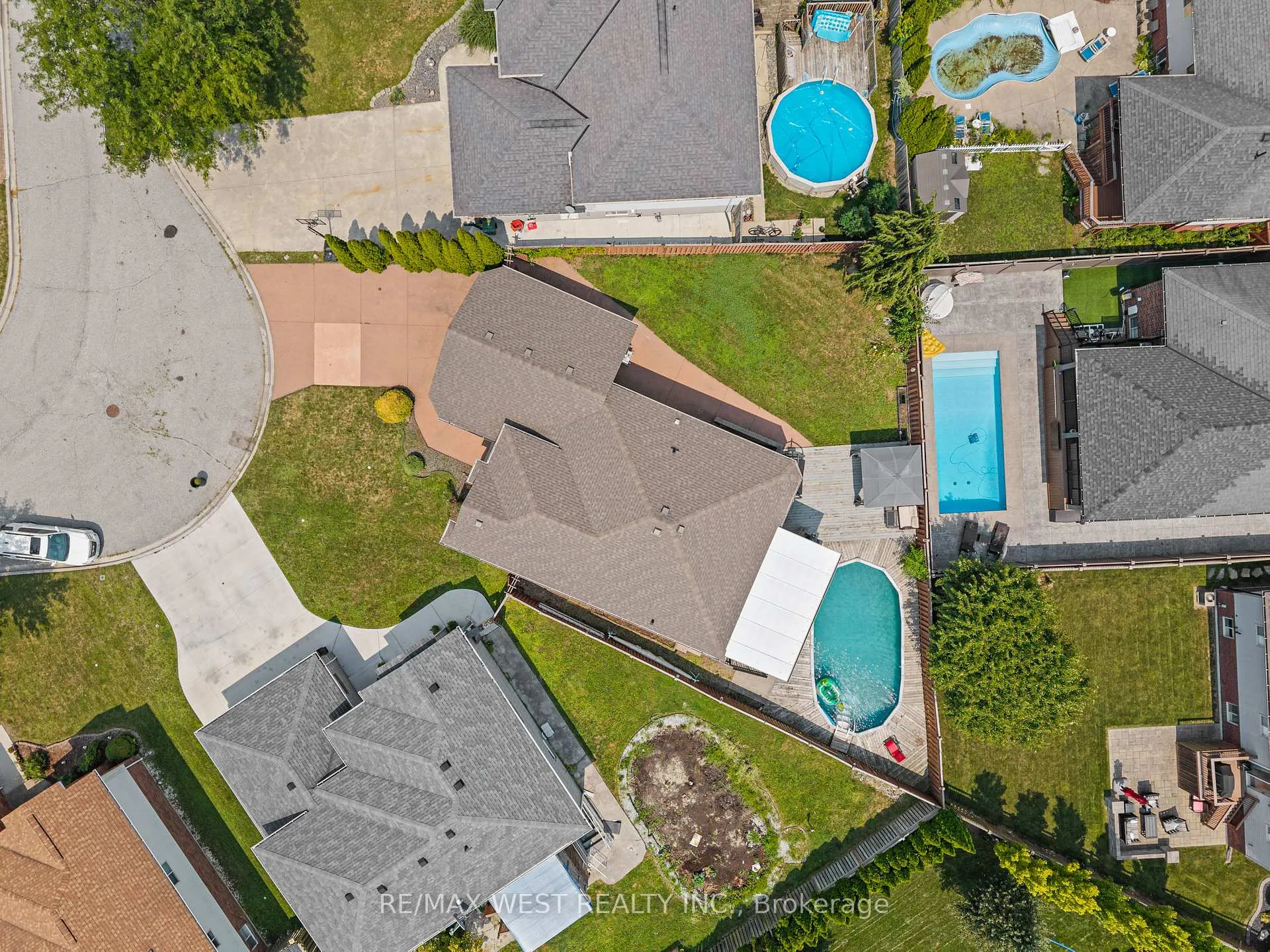 Photo 45 of 11143 Ancona Crescent, Windsor — HOMEH