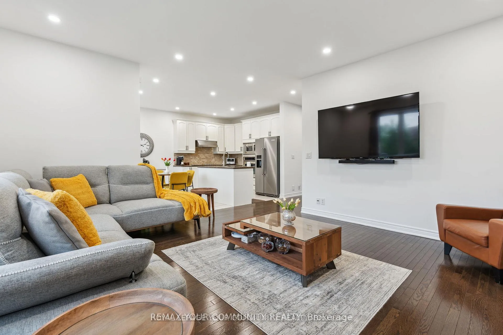 Photo 20 of 26 Ivy Jay Crescent, Aurora, Bayview Northeast — HOMEH