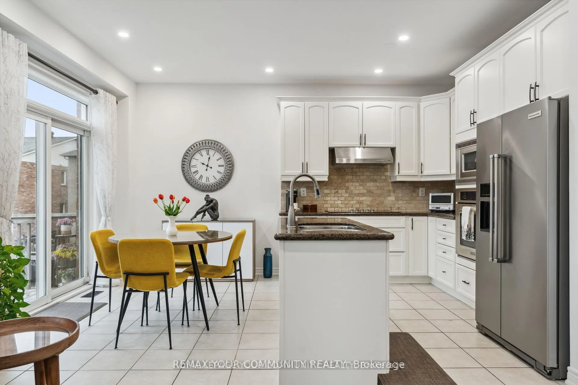 Photo 24 of 26 Ivy Jay Crescent, Aurora, Bayview Northeast — HOMEH