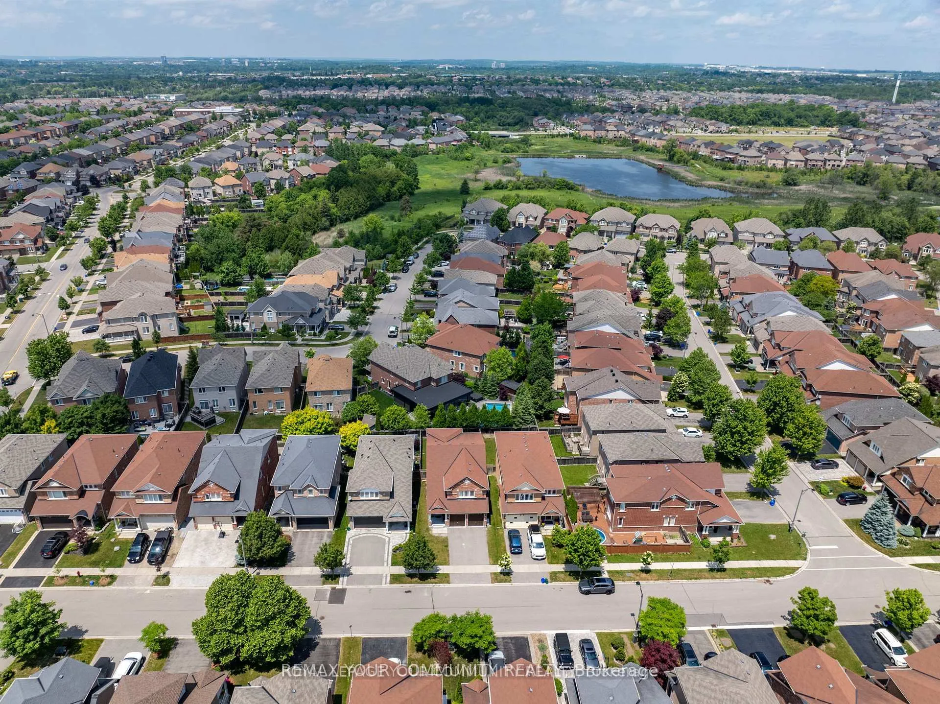 Photo 44 of 26 Ivy Jay Crescent, Aurora, Bayview Northeast — HOMEH