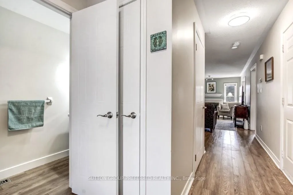Photo 3 of Unit 12, 1015 Farnham Road, London, South M — HOMEH