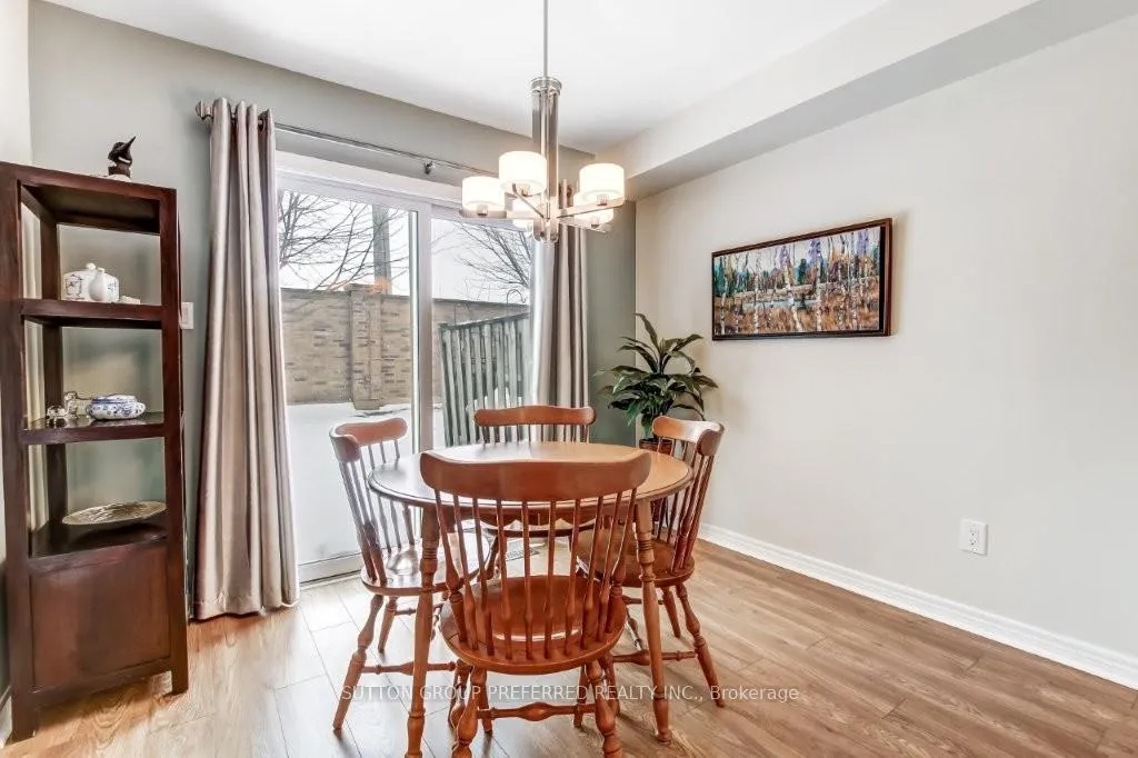 Photo 10 of Unit 12, 1015 Farnham Road, London, South M — HOMEH