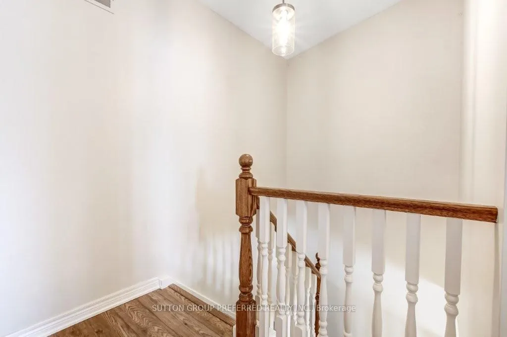 Photo 20 of Unit 12, 1015 Farnham Road, London, South M — HOMEH