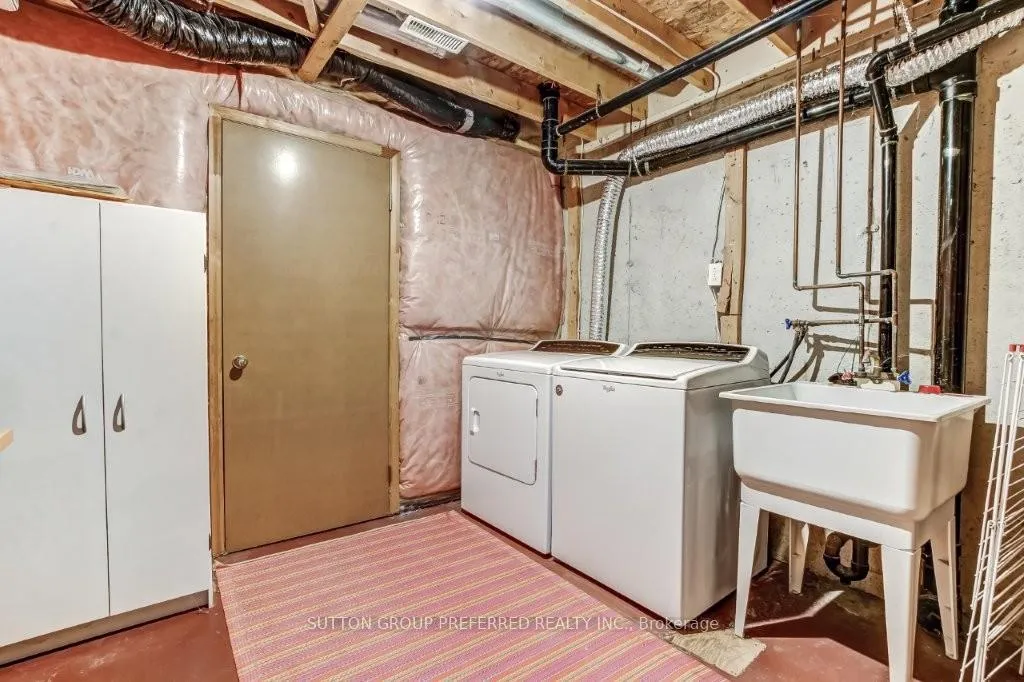 Photo 23 of Unit 12, 1015 Farnham Road, London, South M — HOMEH