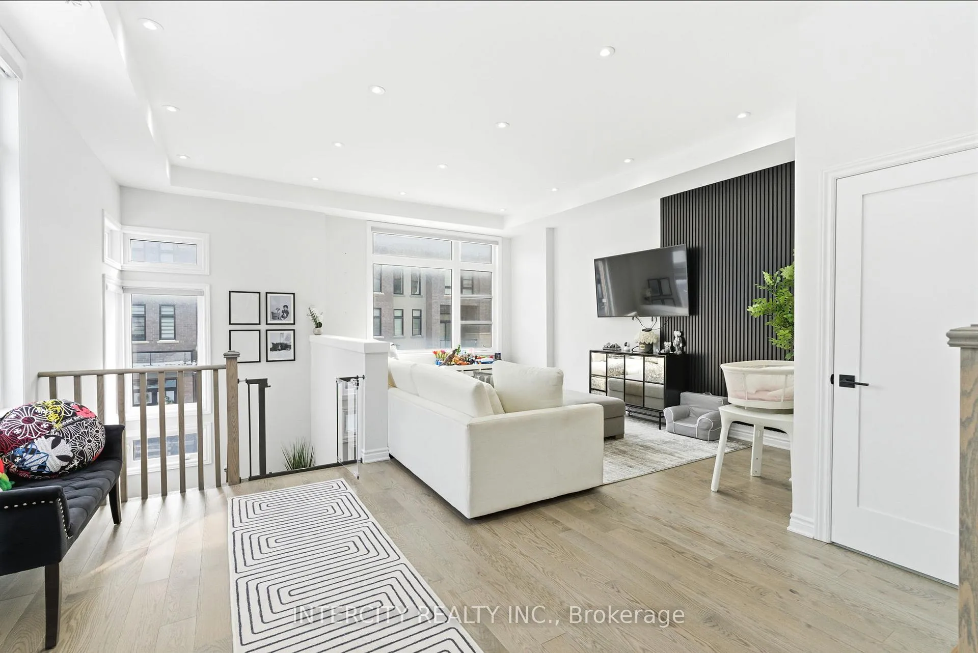 Photo 20 of 12 Quilico Road, Vaughan, Elder Mills — HOMEH