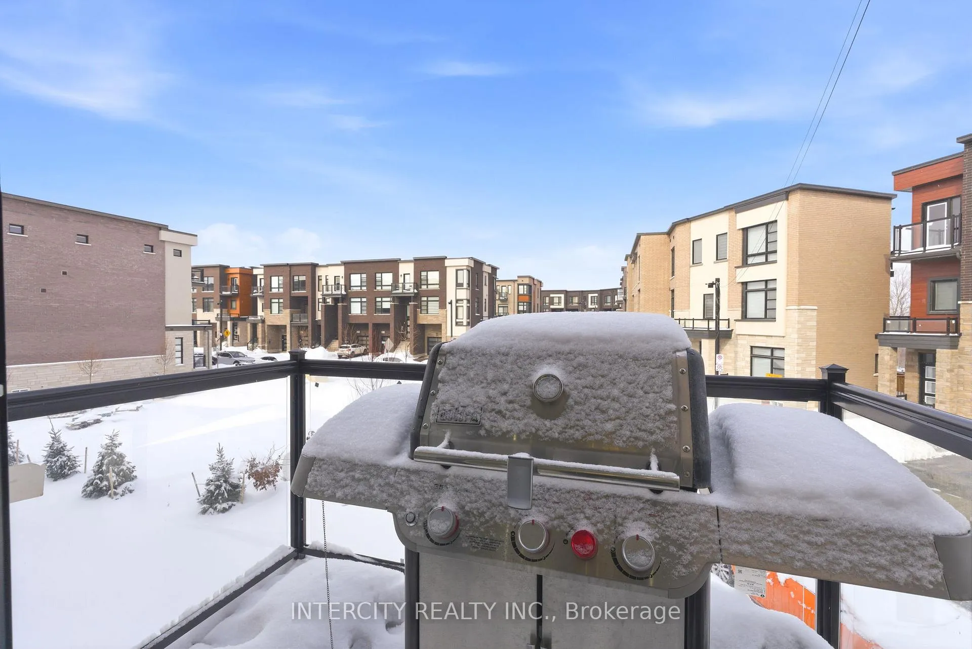Photo 23 of 12 Quilico Road, Vaughan, Elder Mills — HOMEH
