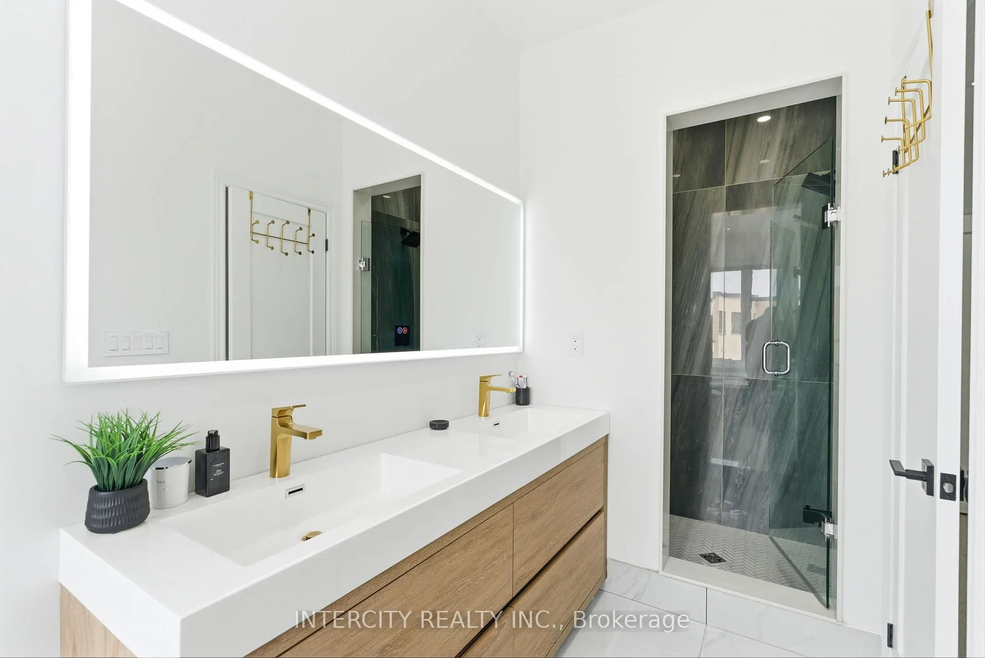 Photo 30 of 12 Quilico Road, Vaughan, Elder Mills — HOMEH