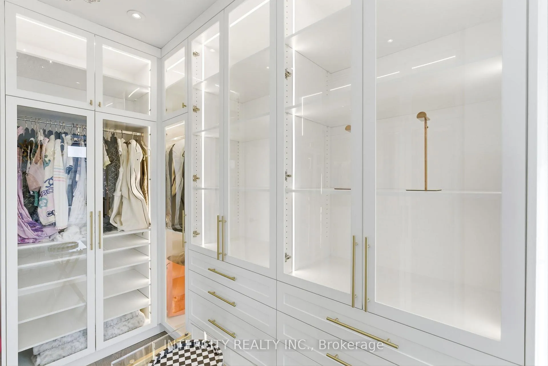 Photo 38 of 12 Quilico Road, Vaughan, Elder Mills — HOMEH
