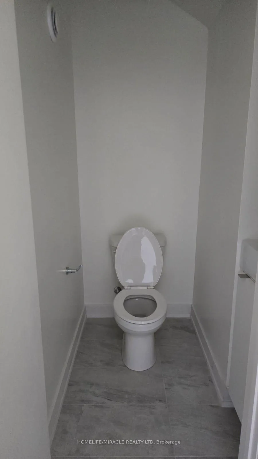 Photo 10 of Unit 312C, 16 Melbourne Avenue, St. Catharines, E. Chester — HOMEH
