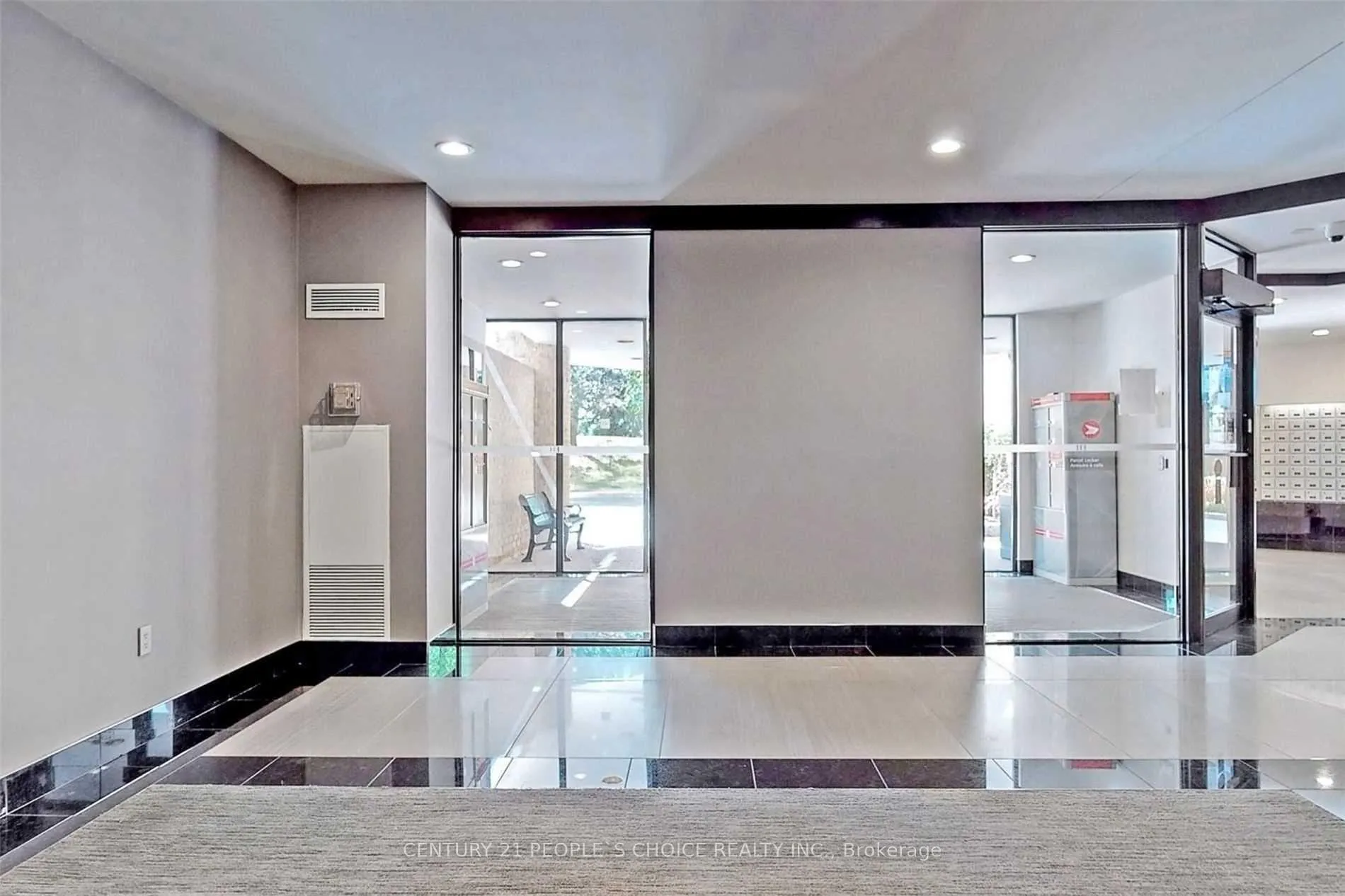 Photo 5 of Unit 1105, 7601 Bathurst Street, Vaughan, Crestwood-Springfarm-Yorkhill — HOMEH