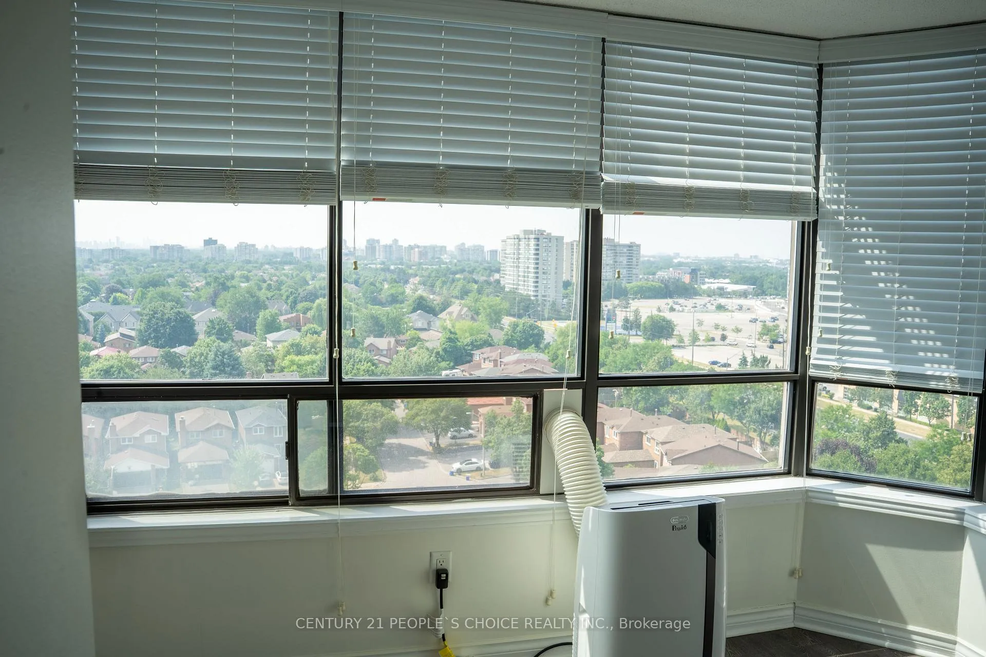 Photo 26 of Unit 1105, 7601 Bathurst Street, Vaughan, Crestwood-Springfarm-Yorkhill — HOMEH