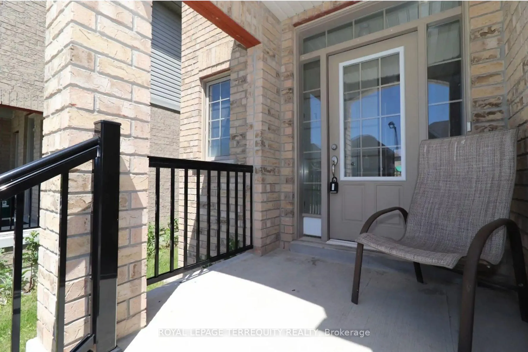 Photo 2 of 1251 Graham Clapp Avenue, Oshawa, Taunton — HOMEH