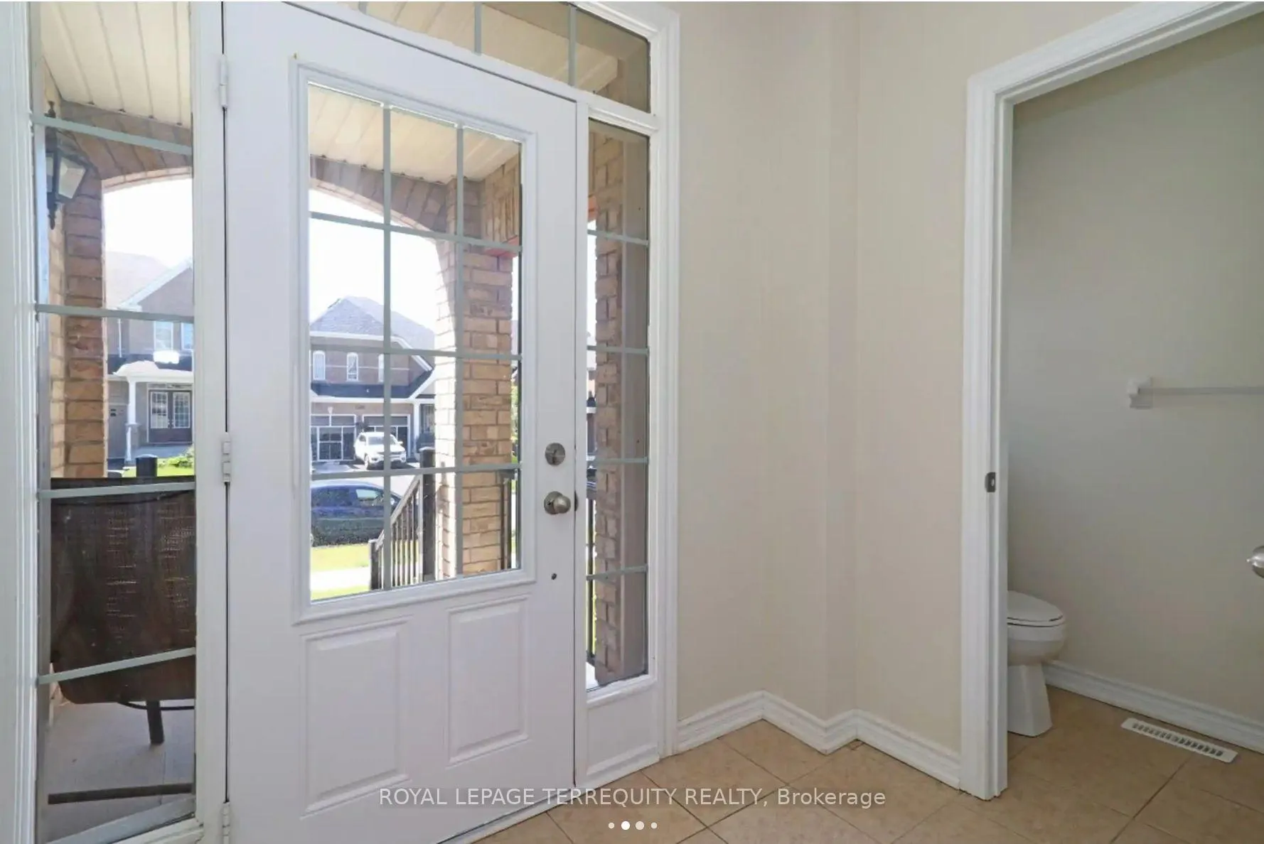 Photo 3 of 1251 Graham Clapp Avenue, Oshawa, Taunton — HOMEH