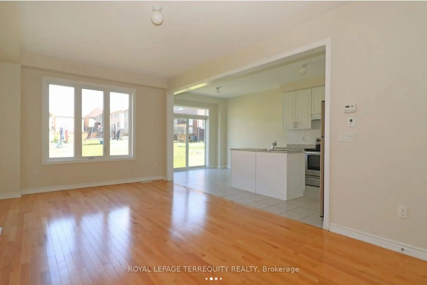 Photo 7 of 1251 Graham Clapp Avenue, Oshawa, Taunton — HOMEH