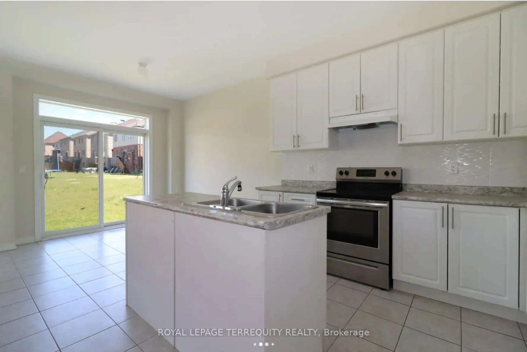 Photo 9 of 1251 Graham Clapp Avenue, Oshawa, Taunton — HOMEH