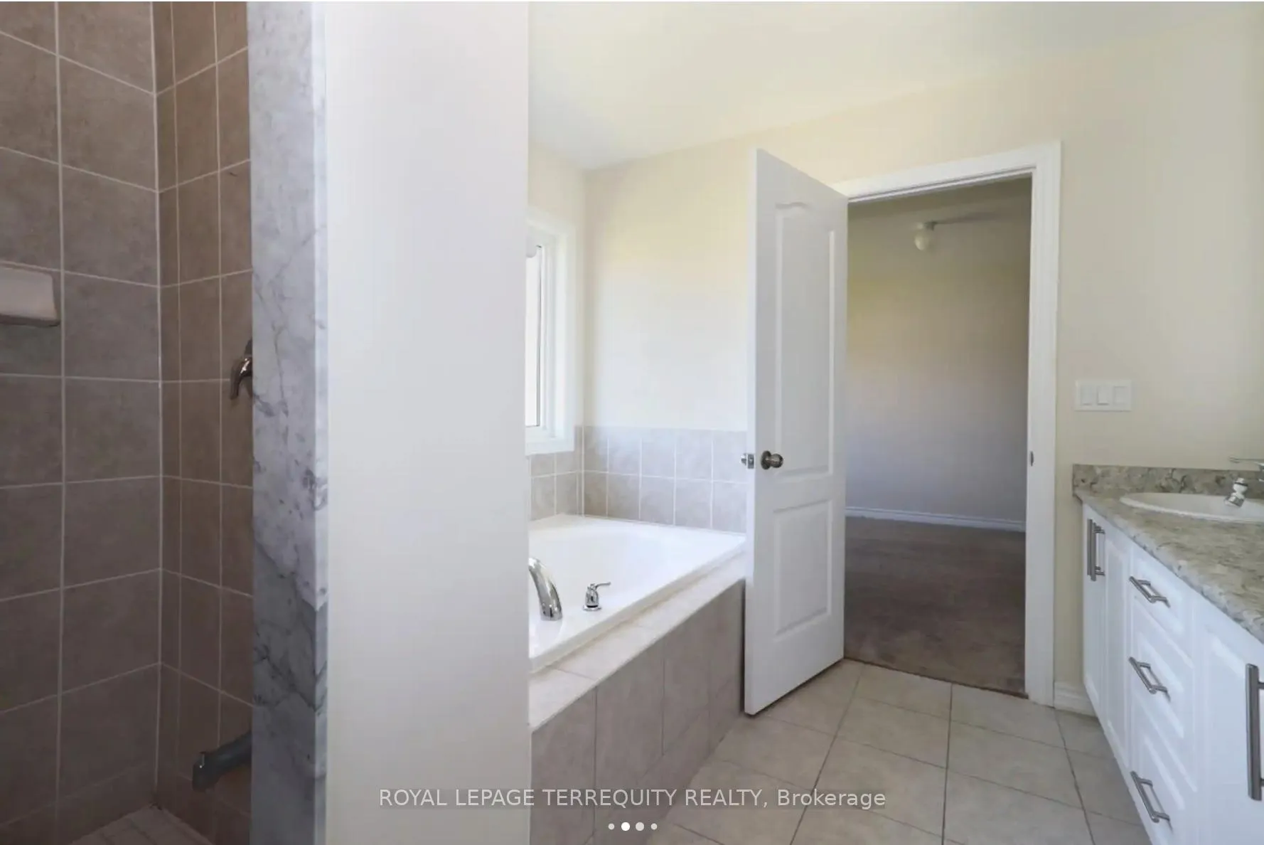 Photo 21 of 1251 Graham Clapp Avenue, Oshawa, Taunton — HOMEH