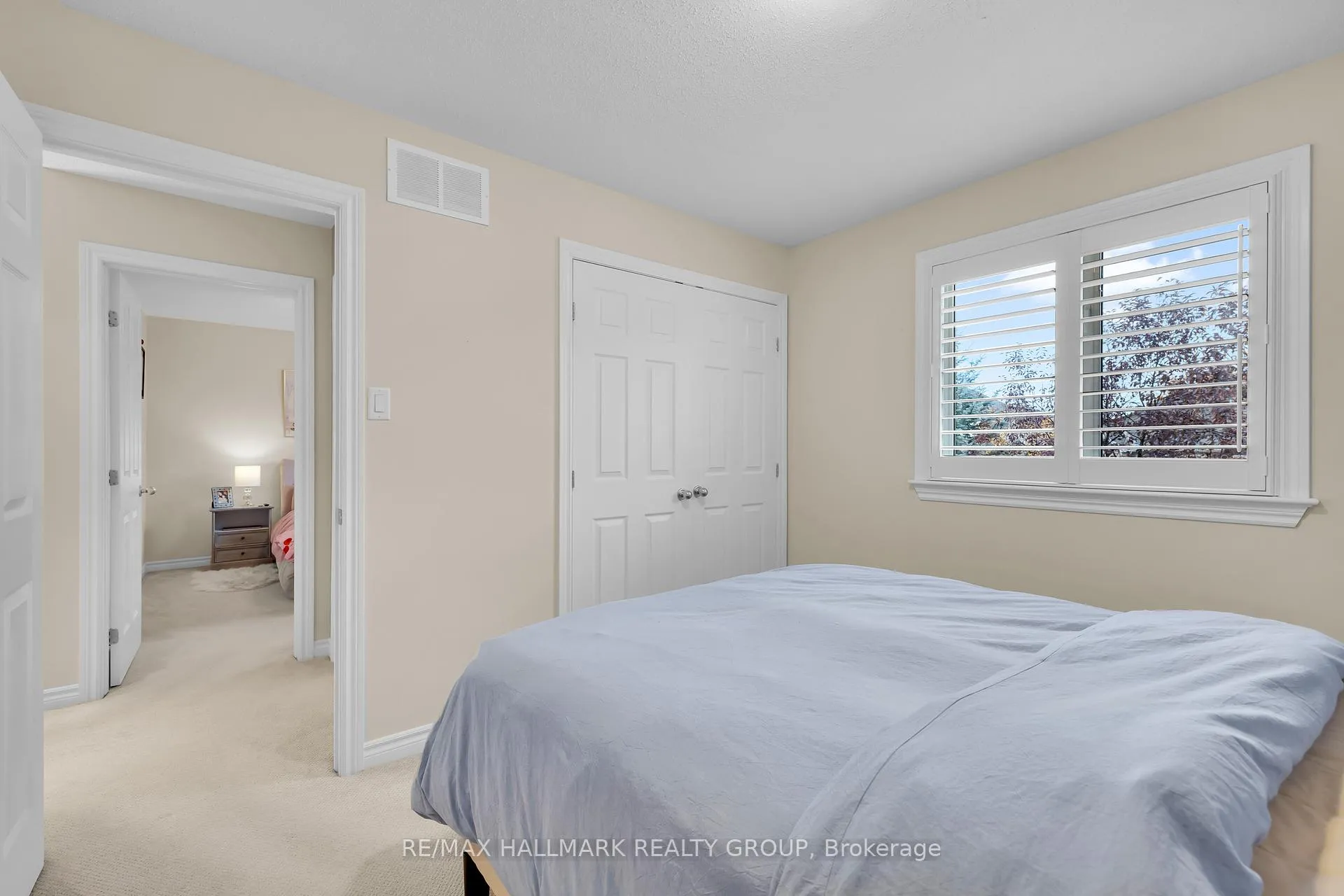 Photo 22 of 10 Friendly Crescent, Ottawa, Stittsville (South) — HOMEH