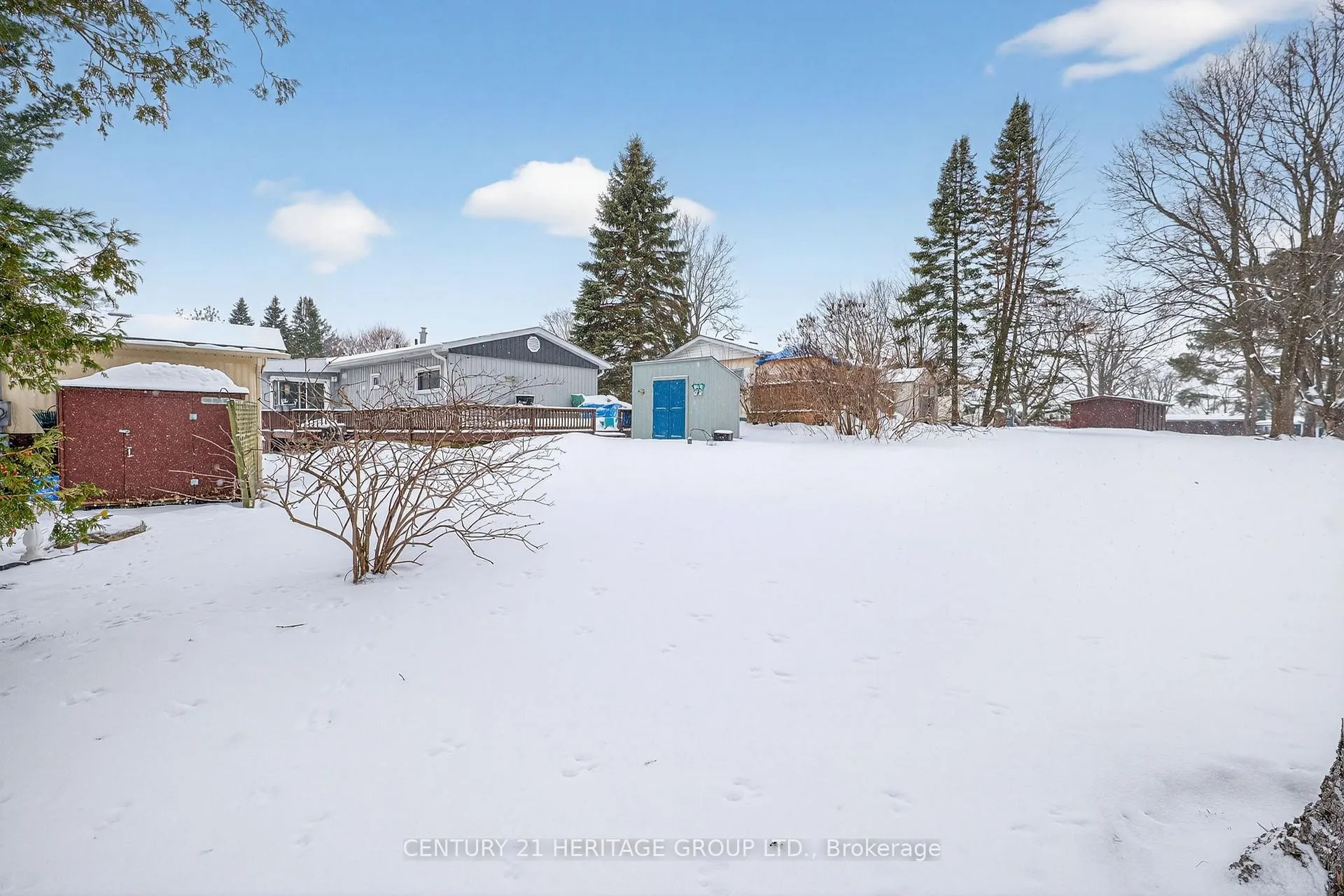 Photo 25 of 16 Mimosa Crescent, Innisfil, Rural Innisfil — HOMEH