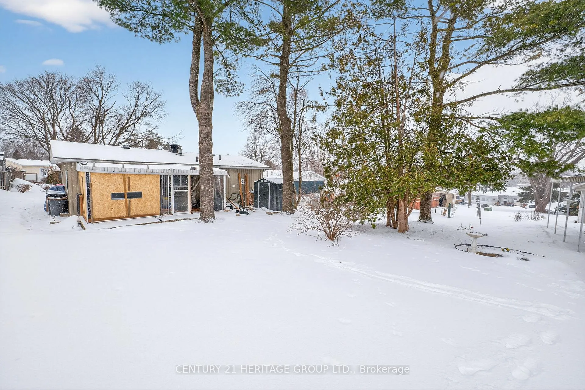 Photo 28 of 16 Mimosa Crescent, Innisfil, Rural Innisfil — HOMEH