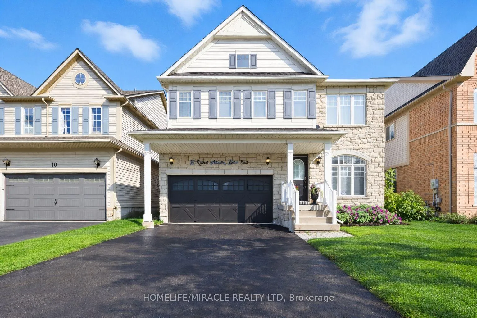 Photo 1 of 12 Robert Attersley Drive E, Whitby, Taunton North — HOMEH