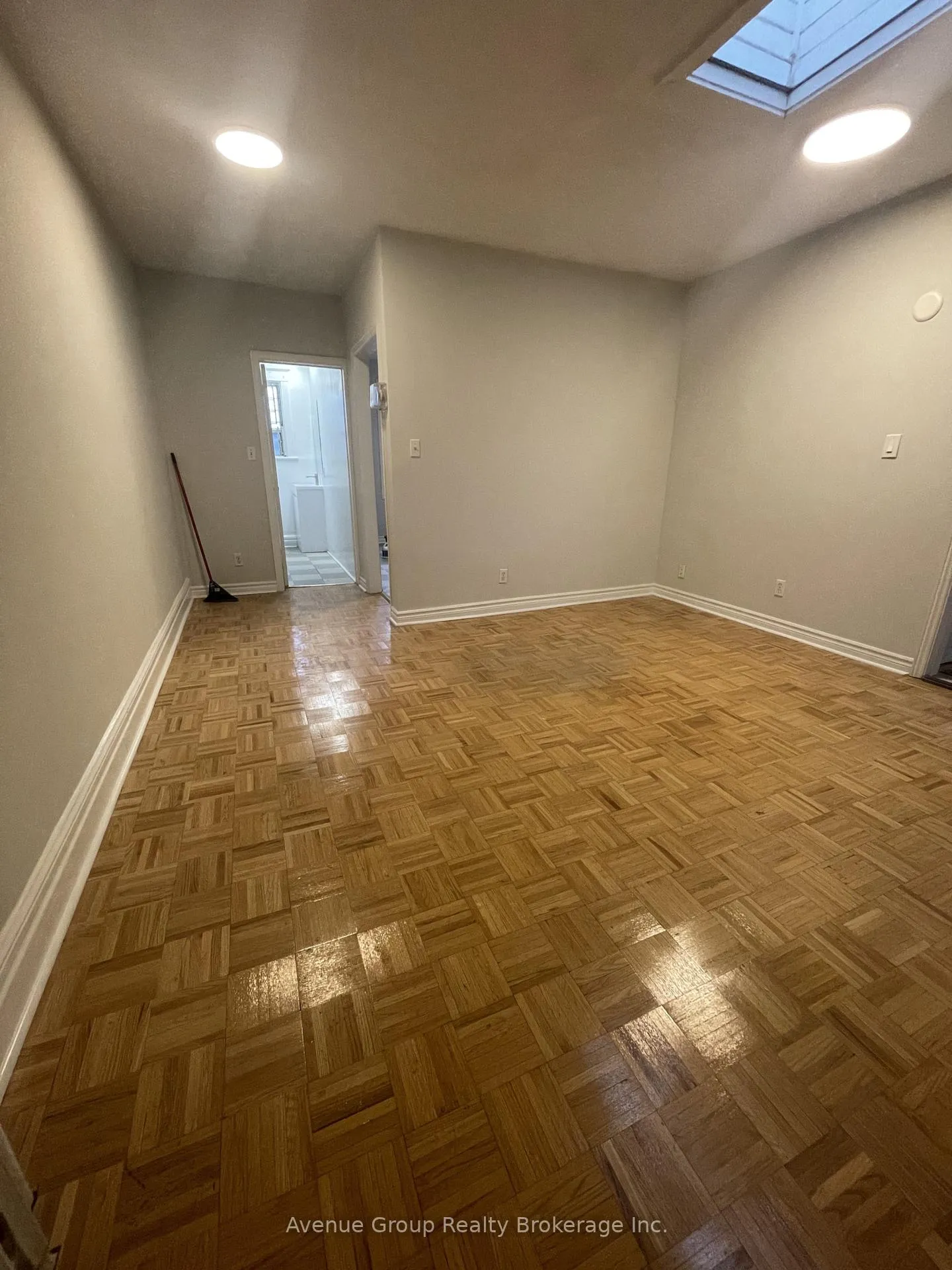 Photo 3 of Unit 2nd Fl, 621 Gerrard Street E, Toronto, South Riverdale — HOMEH