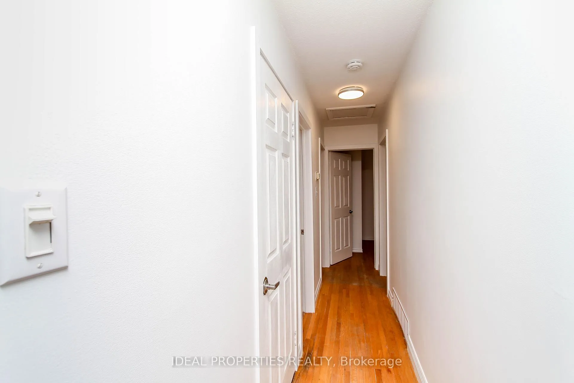 Photo 14 of 103 Sherwood Street, Ottawa, Kanata - Glencairn/Hazeldean — HOMEH