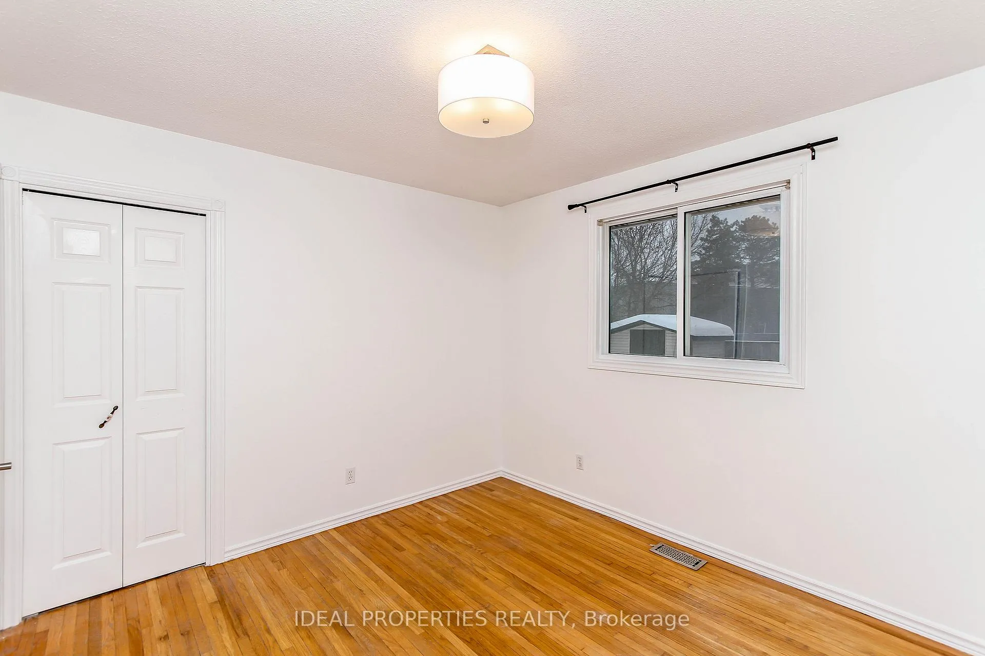 Photo 19 of 103 Sherwood Street, Ottawa, Kanata - Glencairn/Hazeldean — HOMEH