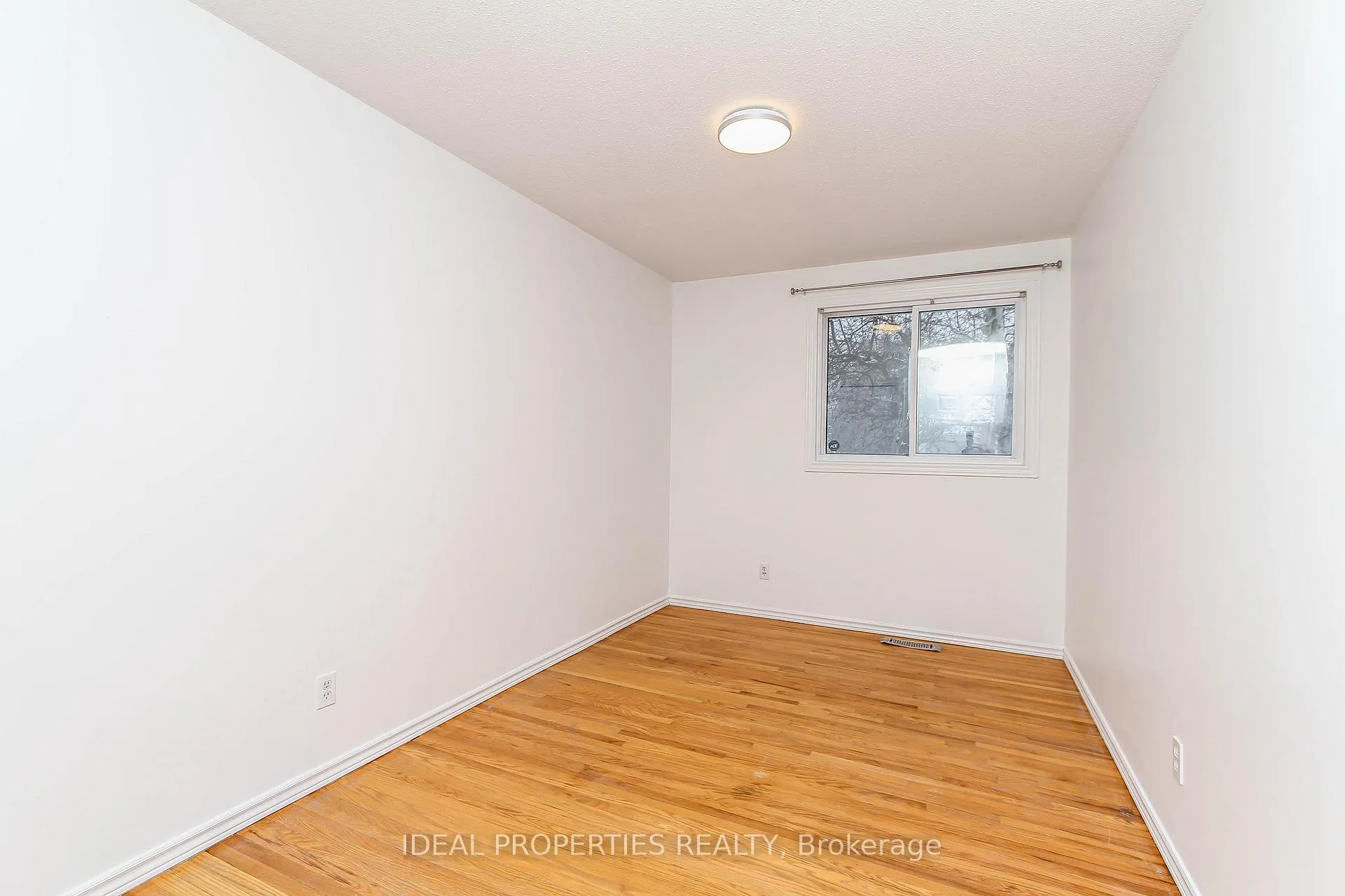 Photo 20 of 103 Sherwood Street, Ottawa, Kanata - Glencairn/Hazeldean — HOMEH