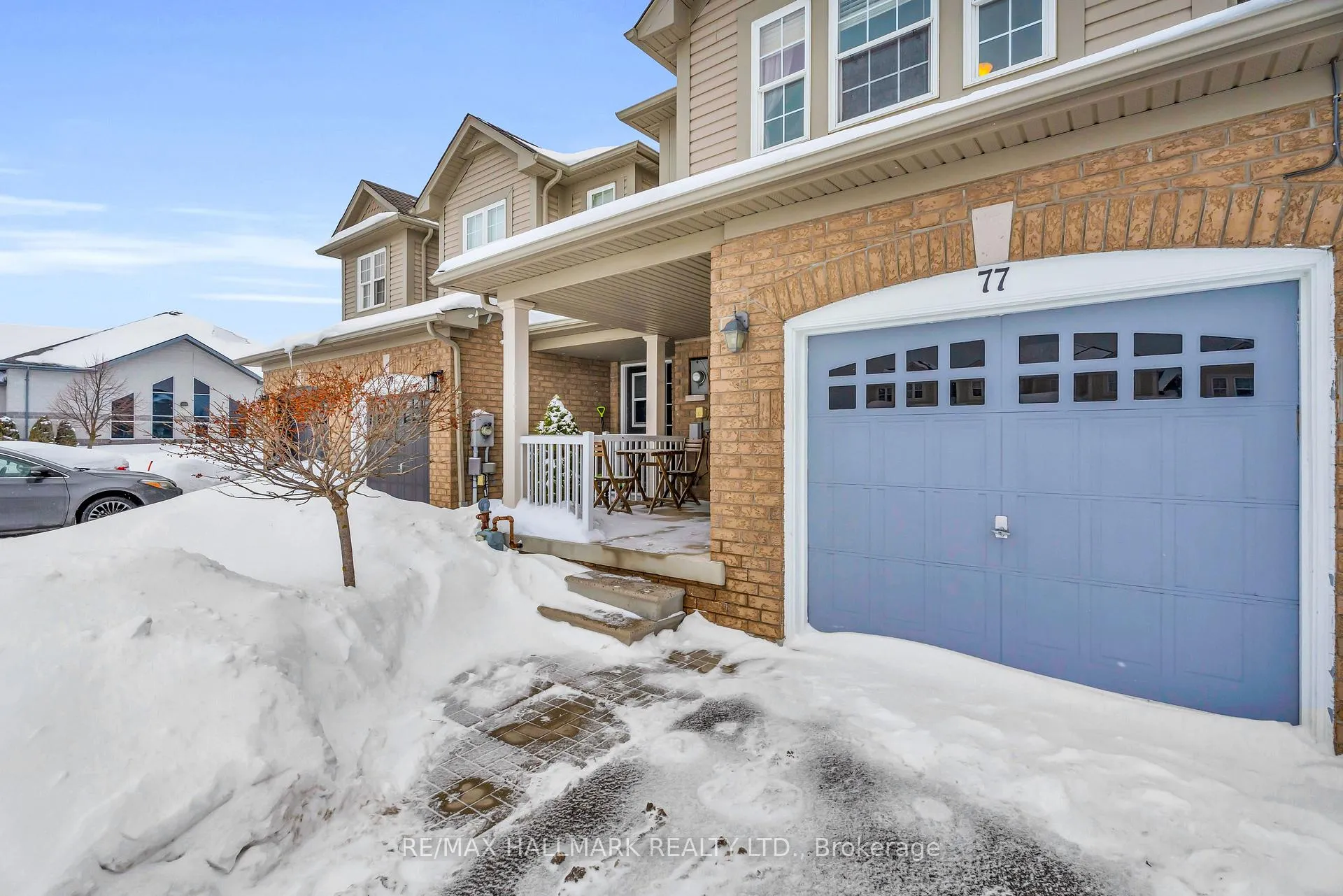 Photo 4 of 77 Commonwealth Road, Barrie, Innis-Shore — HOMEH
