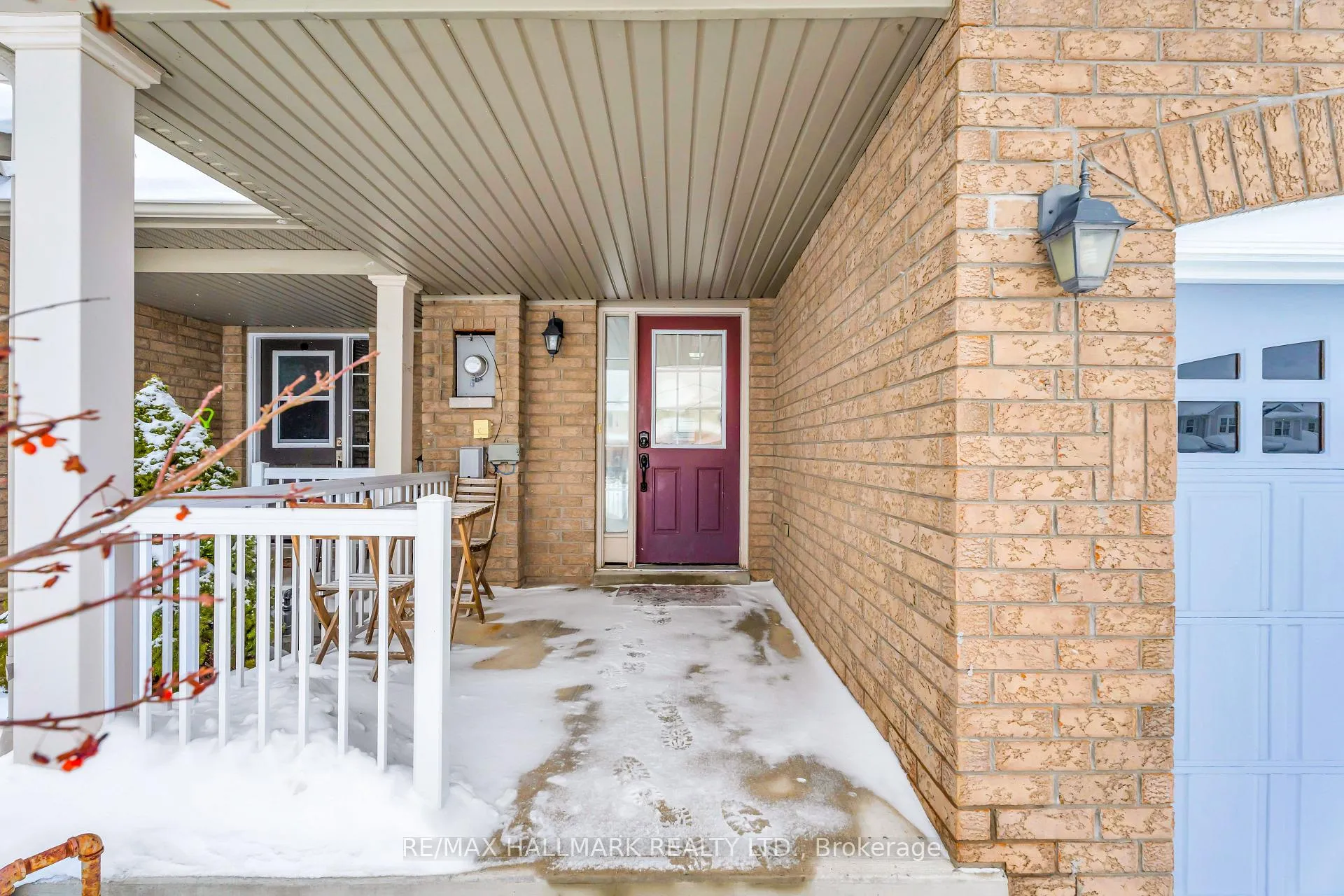 Photo 5 of 77 Commonwealth Road, Barrie, Innis-Shore — HOMEH