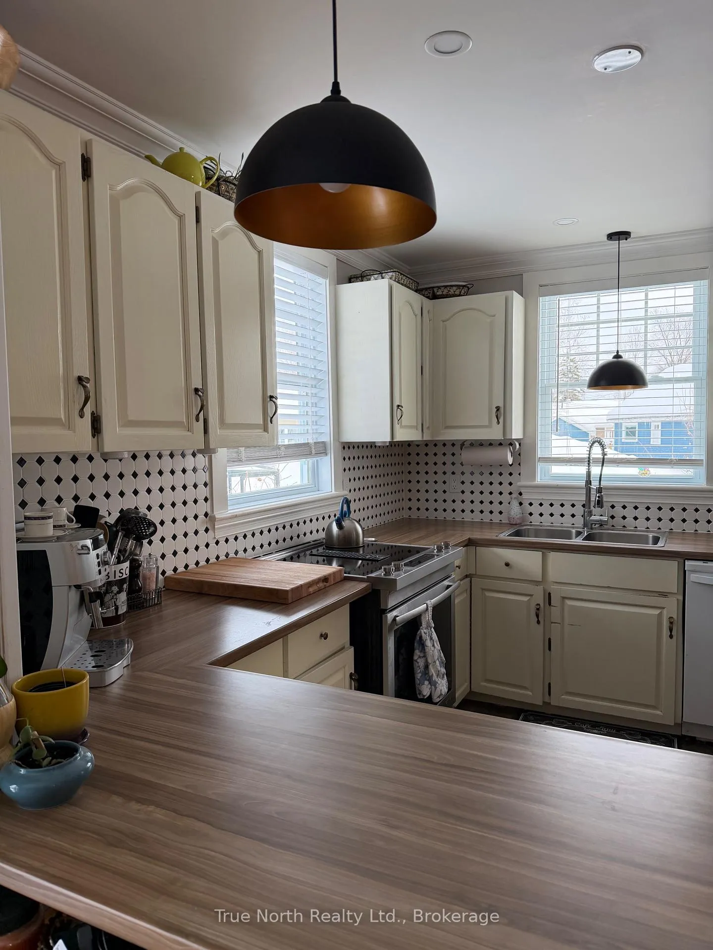 Photo 14 of 34 Dominion Avenue, Kapuskasing — HOMEH