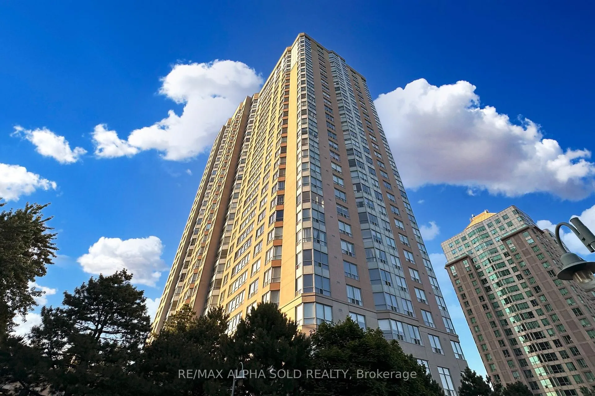 Photo 1 of Unit 907, 88 Corporate Drive, Scarborough, Bendale — HOMEH