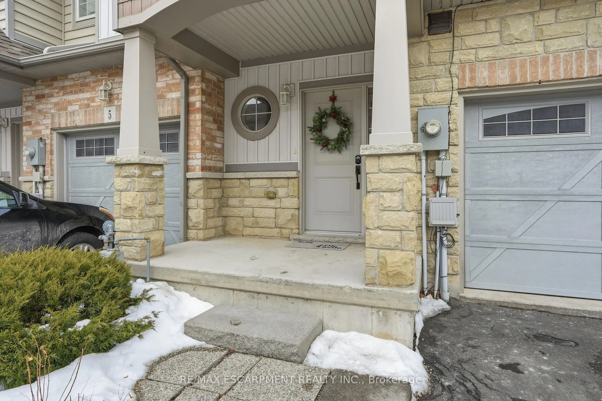 Photo 2 of Unit 6, 7 Lakelawn Road, Grimsby, Grimsby Beach — HOMEH