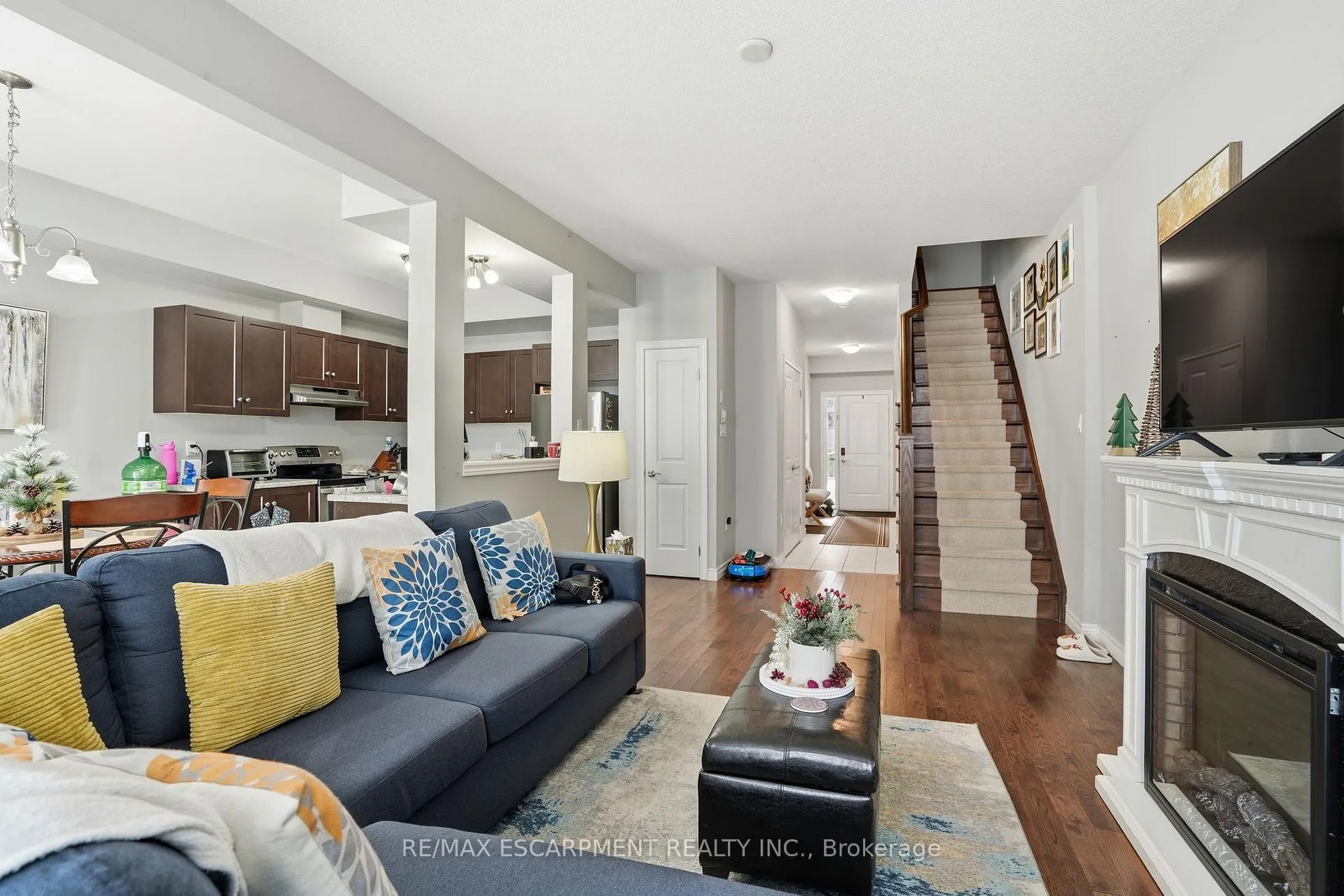 Photo 9 of Unit 6, 7 Lakelawn Road, Grimsby, Grimsby Beach — HOMEH