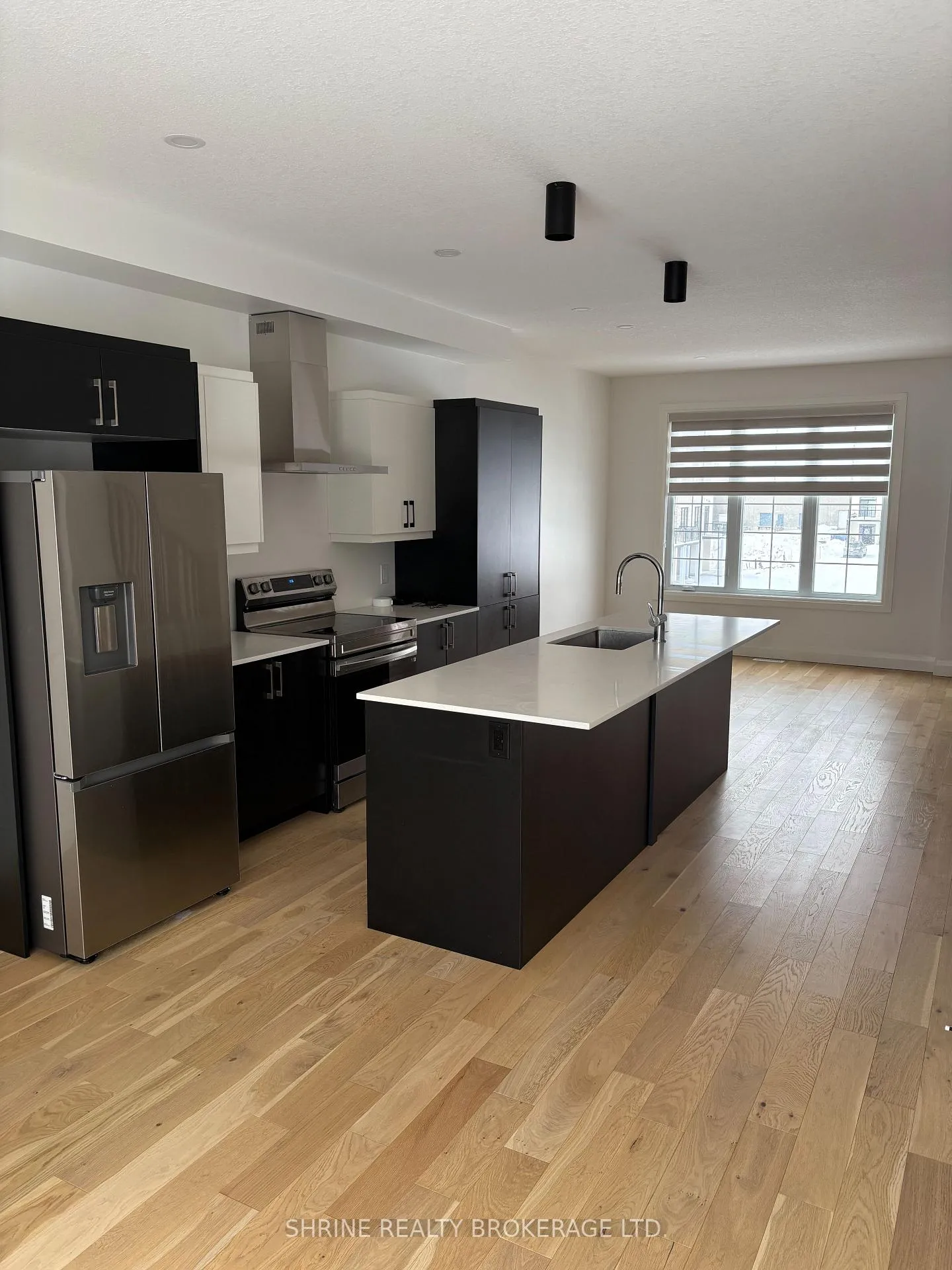Photo 9 of Unit 37, 235 Kennington Way, London, South W — HOMEH