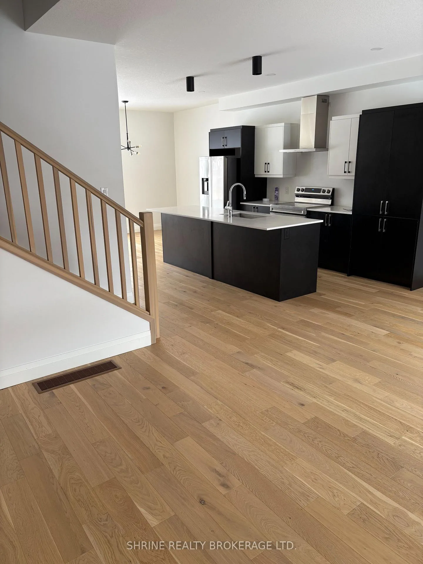 Photo 12 of Unit 37, 235 Kennington Way, London, South W — HOMEH