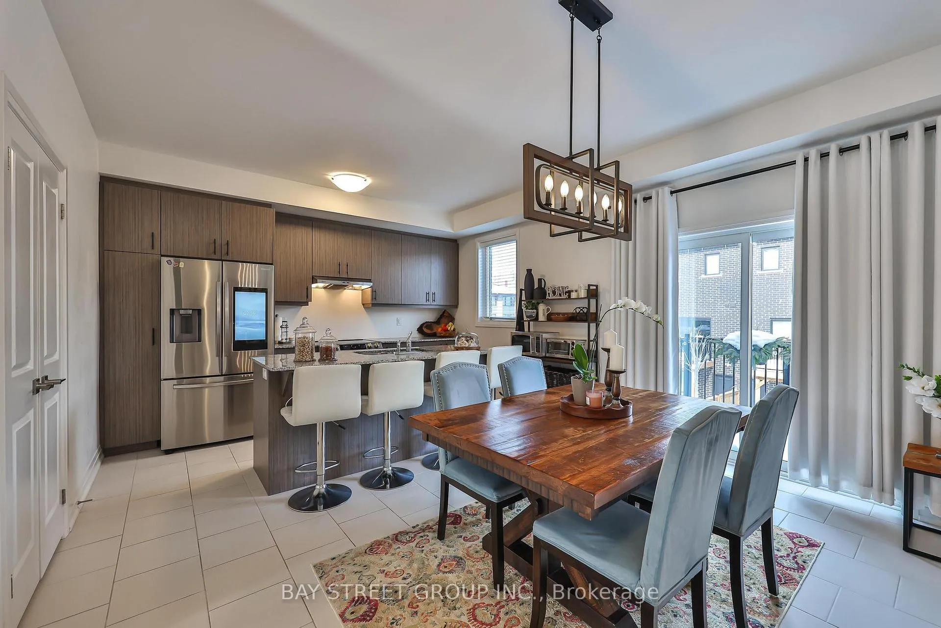 Photo 13 of 75 Windtree Way, Halton Hills, Georgetown — HOMEH