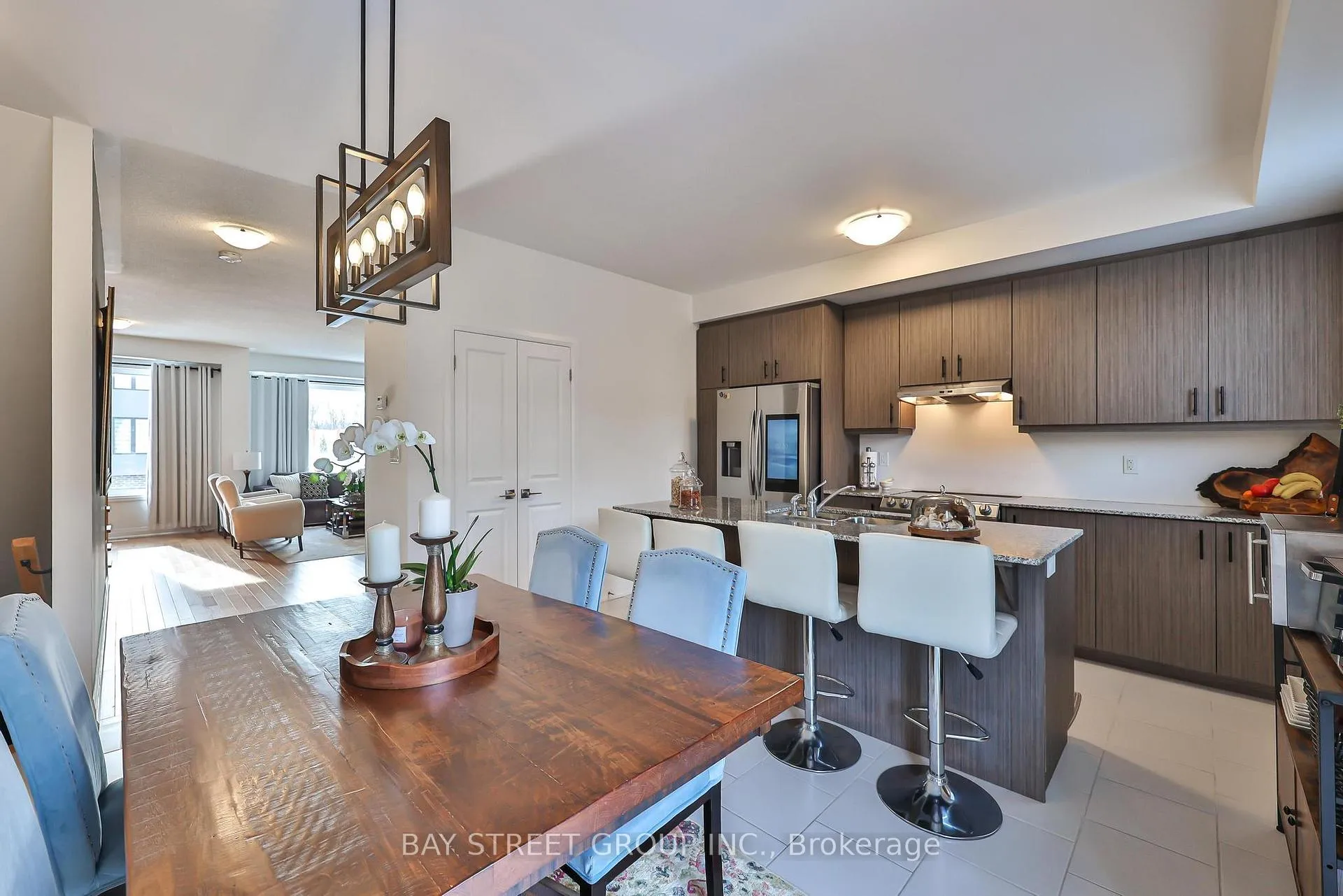 Photo 14 of 75 Windtree Way, Halton Hills, Georgetown — HOMEH
