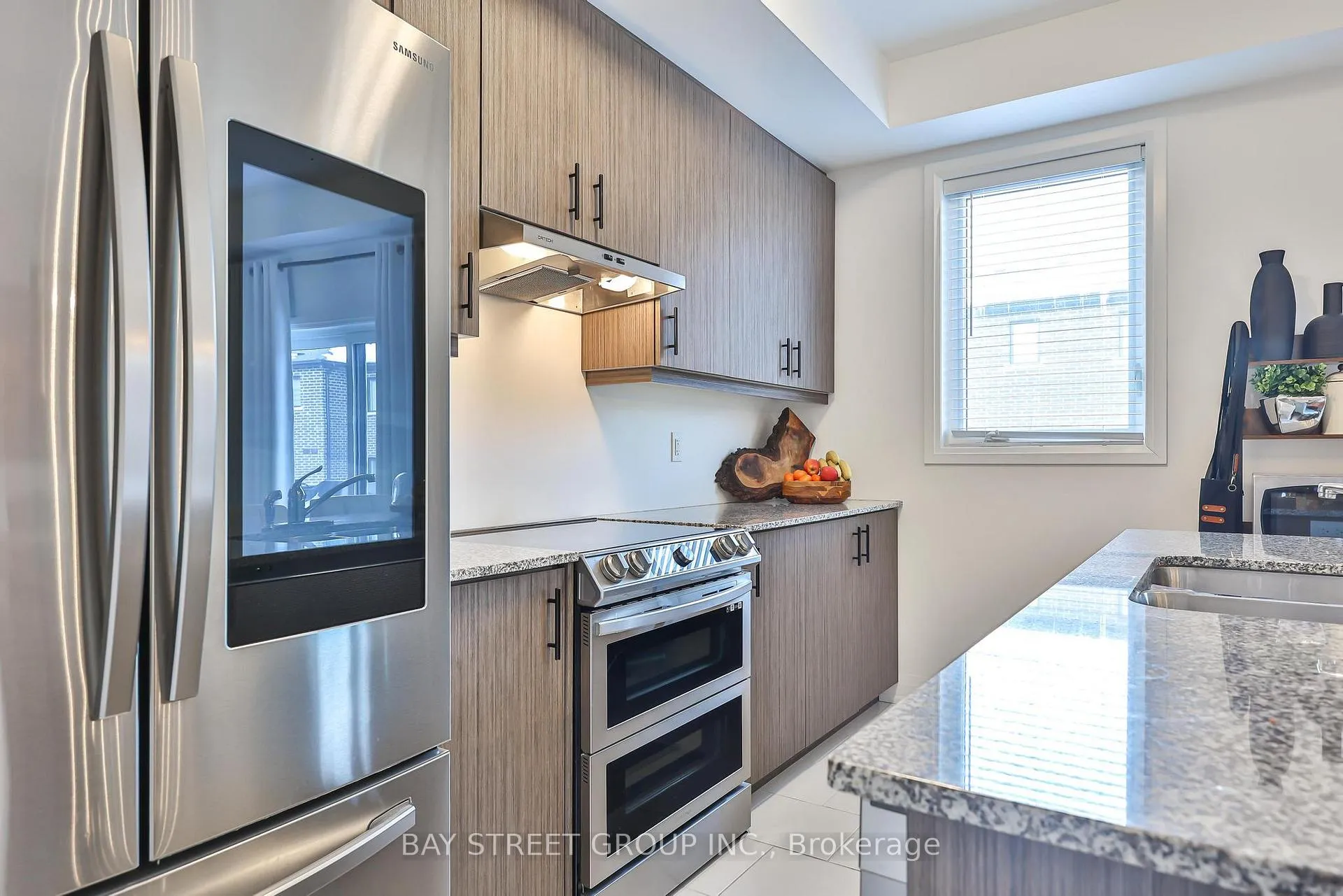Photo 15 of 75 Windtree Way, Halton Hills, Georgetown — HOMEH