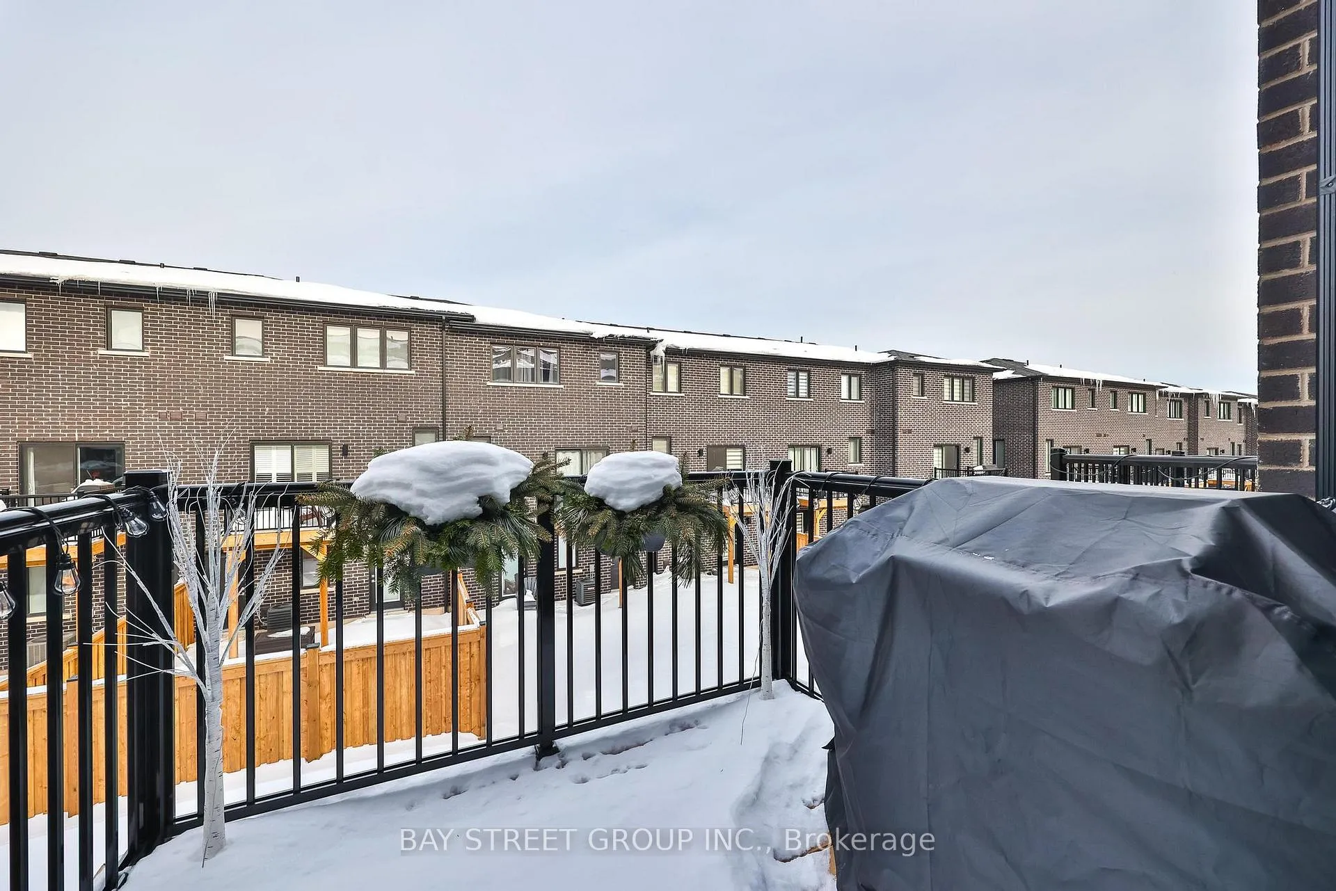 Photo 17 of 75 Windtree Way, Halton Hills, Georgetown — HOMEH