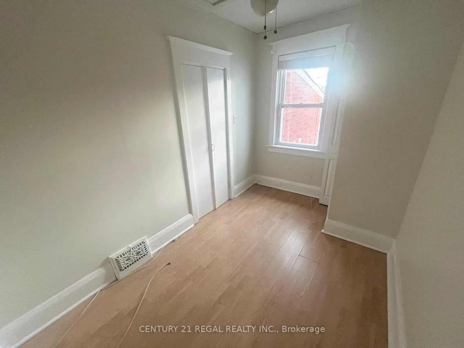 Photo 9 of 7 Holborne Avenue, Toronto, Danforth Village-East York — HOMEH