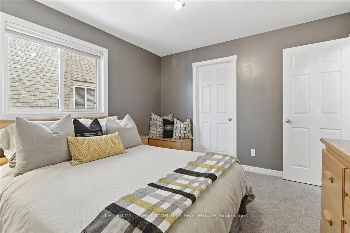 Photo 13 of 210 Chandler Crescent, Peterborough, Monaghan Ward 2 — HOMEH