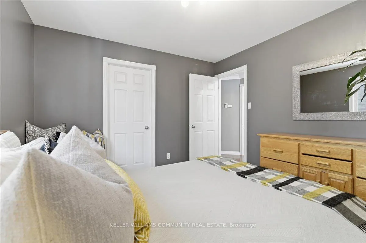 Photo 14 of 210 Chandler Crescent, Peterborough, Monaghan Ward 2 — HOMEH