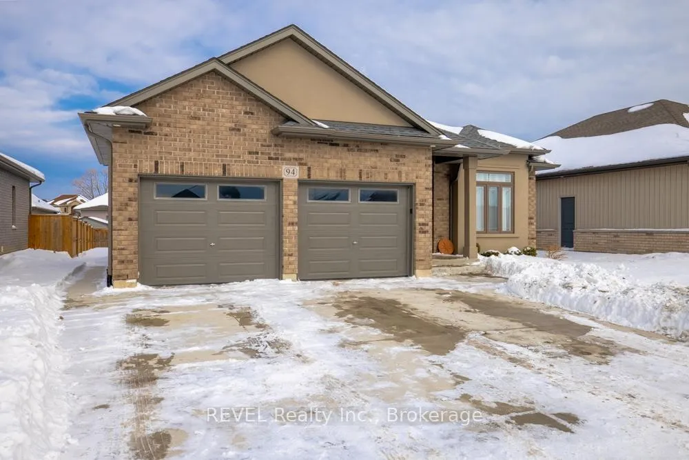Photo 1 of 94 Julia Drive, Welland, Coyle Creek — HOMEH
